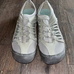 JBU sport size 10 evergreen hiking shoes